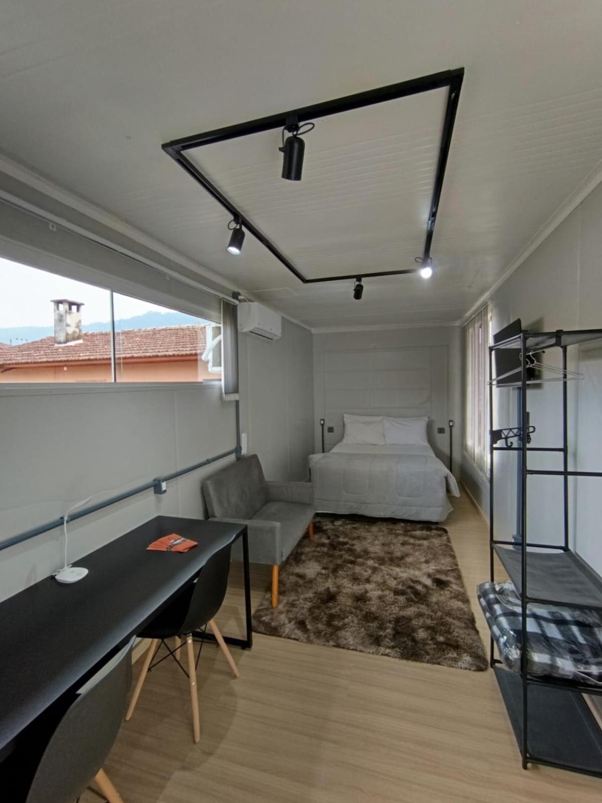 Container Guesthouse - 3 Урубиси Экстерьер фото